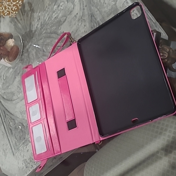 MIYA HOT PINK TABLET CASE NEW - Picture 11 of 12